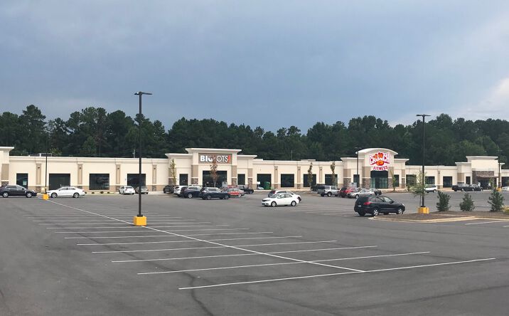 Pictures of Retail property located at 1716 Opelika Road, Auburn, AL 36830 for lease - image #1