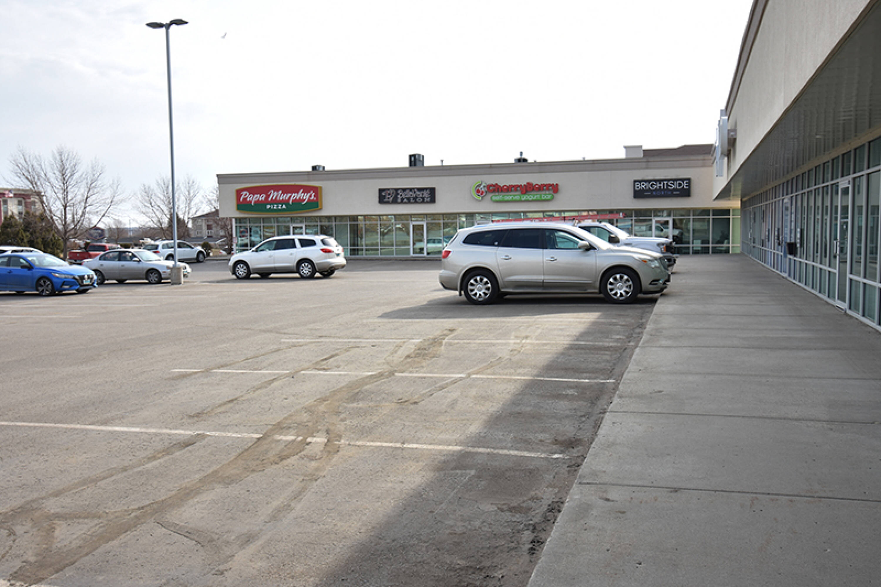 1411 Mapleton Ave, Bismarck, ND 58503