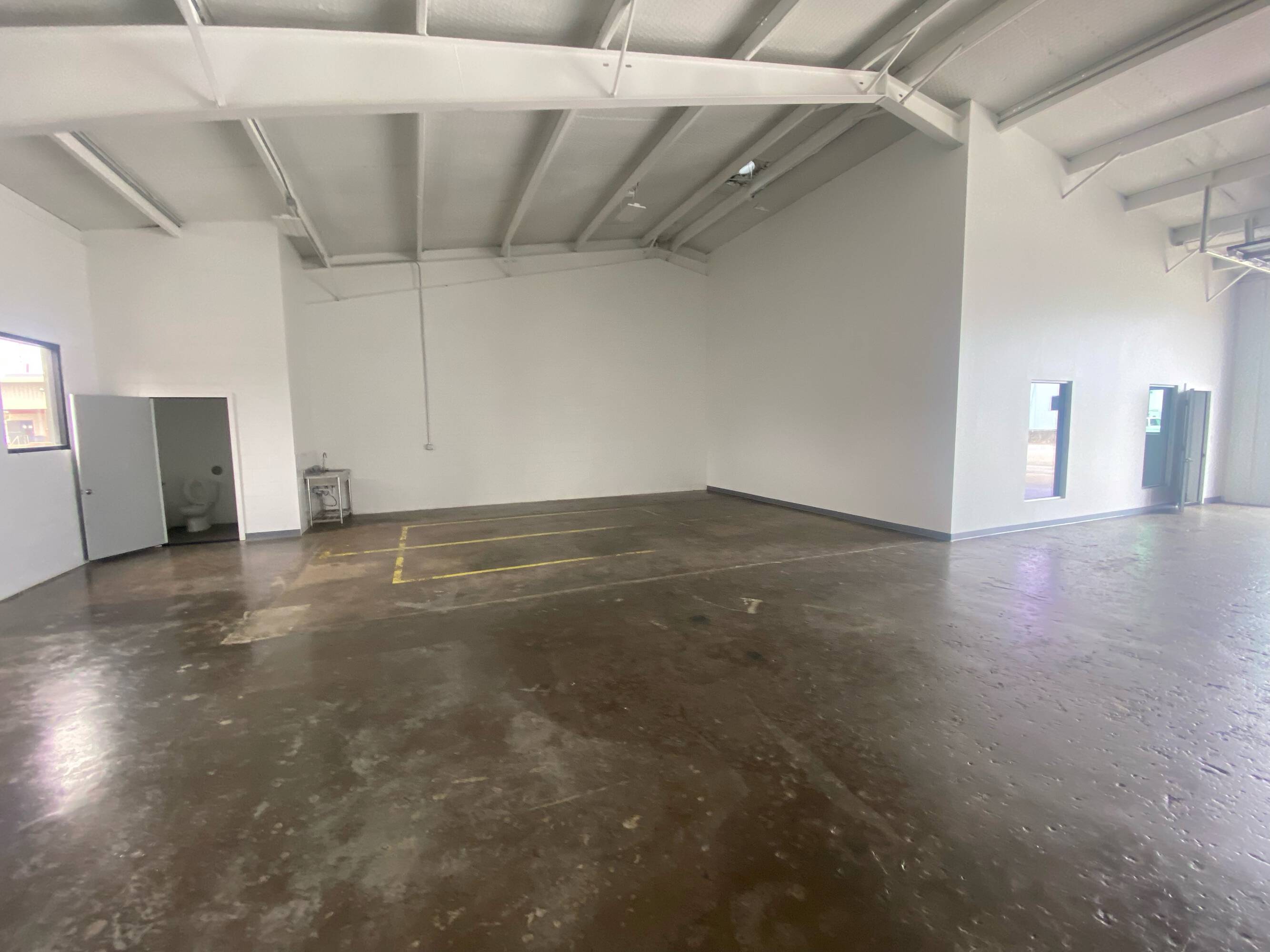 1440 Empire Central Drive 76 - m5zfi9e