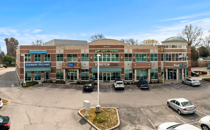 Pictures of Office property located at 4400 Shelbyville Rd, Louisville, KY 40207 for lease - image #1