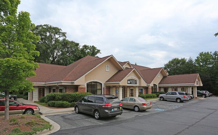 Pictures of Office property located at 2450 Lawrenceville Hwy, Decatur, GA 30033 for lease - image #1