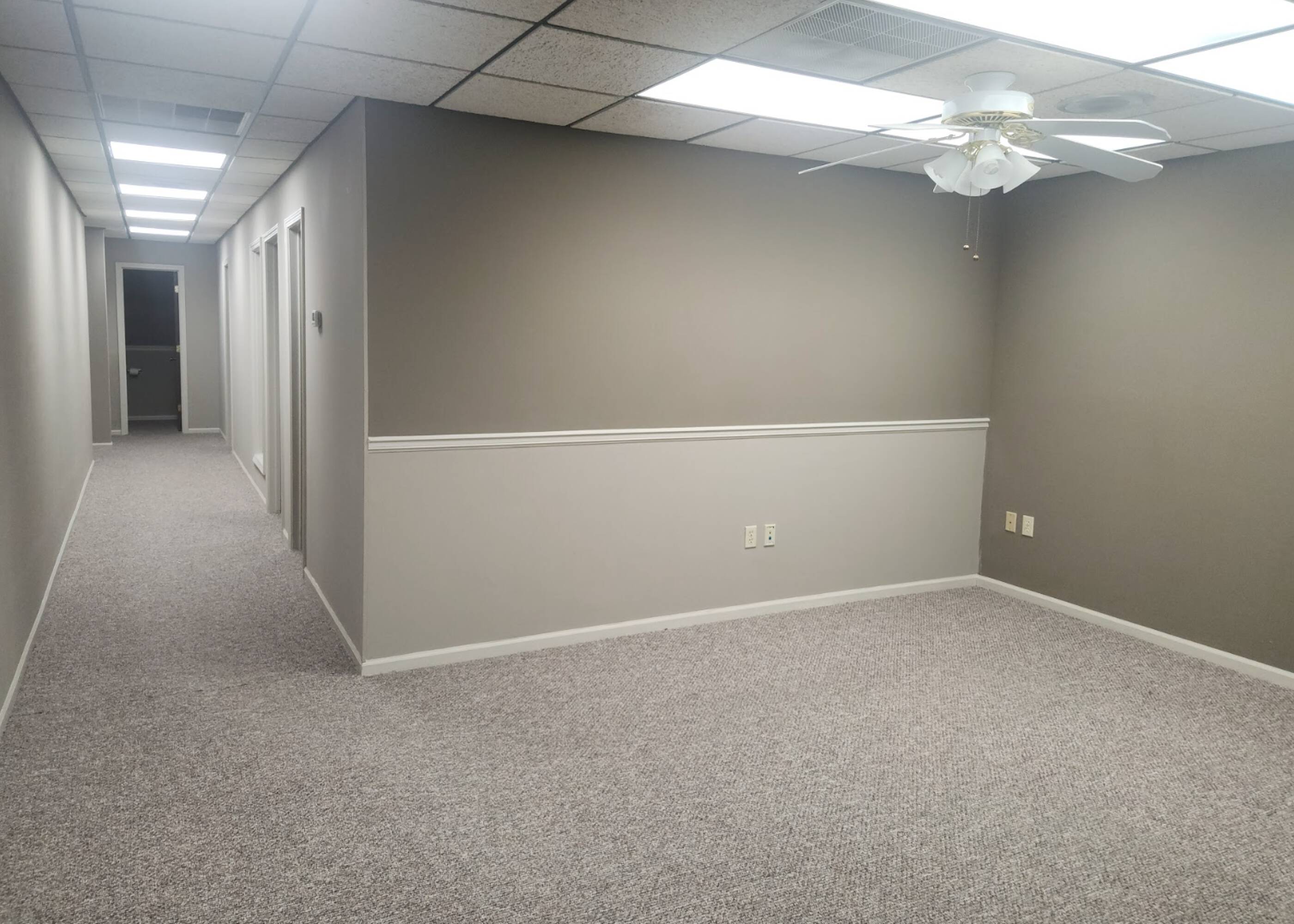 6651 N Oak Trafficway, Kansas City, MO 64118