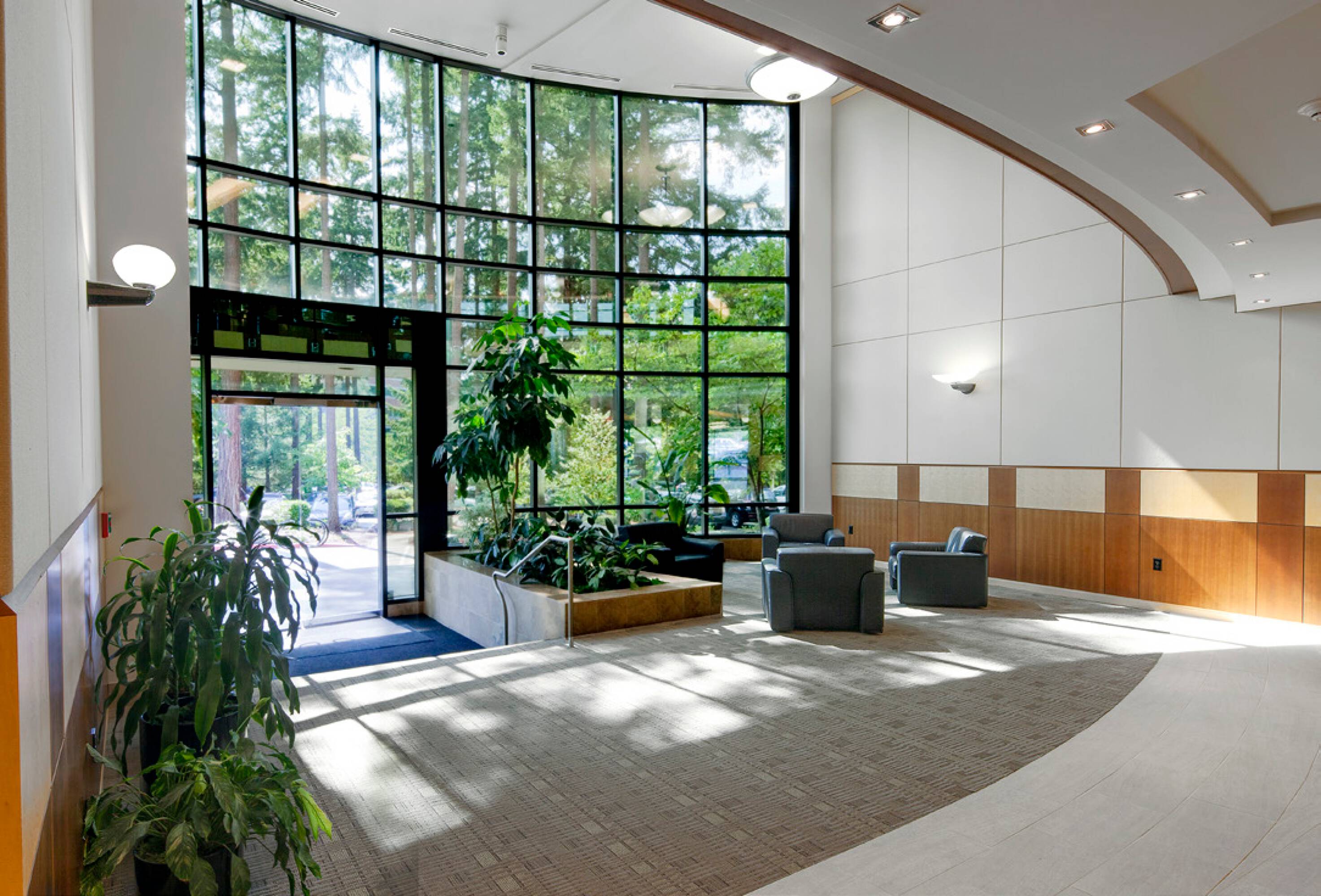 2 Centerpointe Dr, Lake Oswego, OR 97035