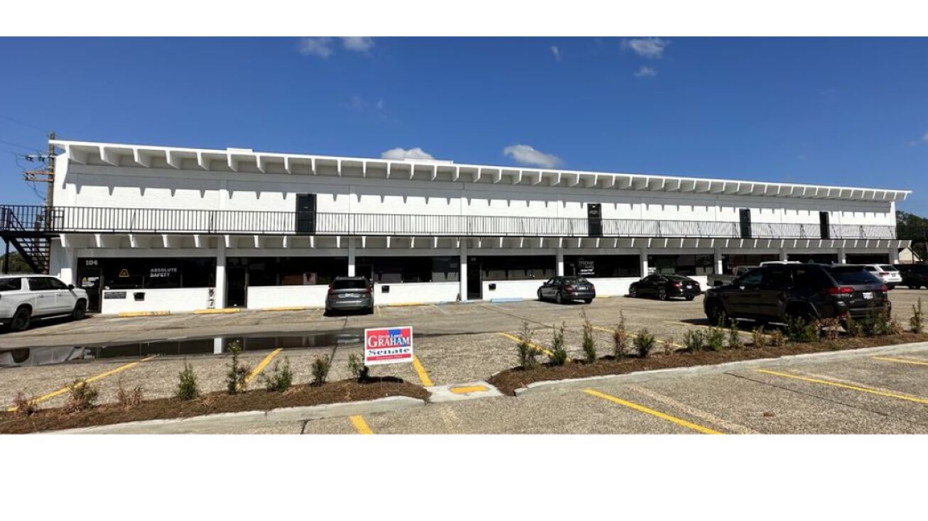 104 E Cornerview St, Gonzales, LA 70737