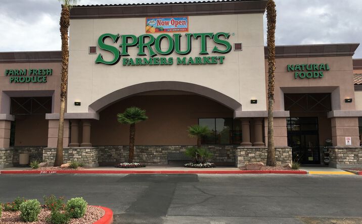 Pictures of Retail property located at 7500 W Lake Mead Blvd, Las Vegas, NV 89128 for lease - image #1