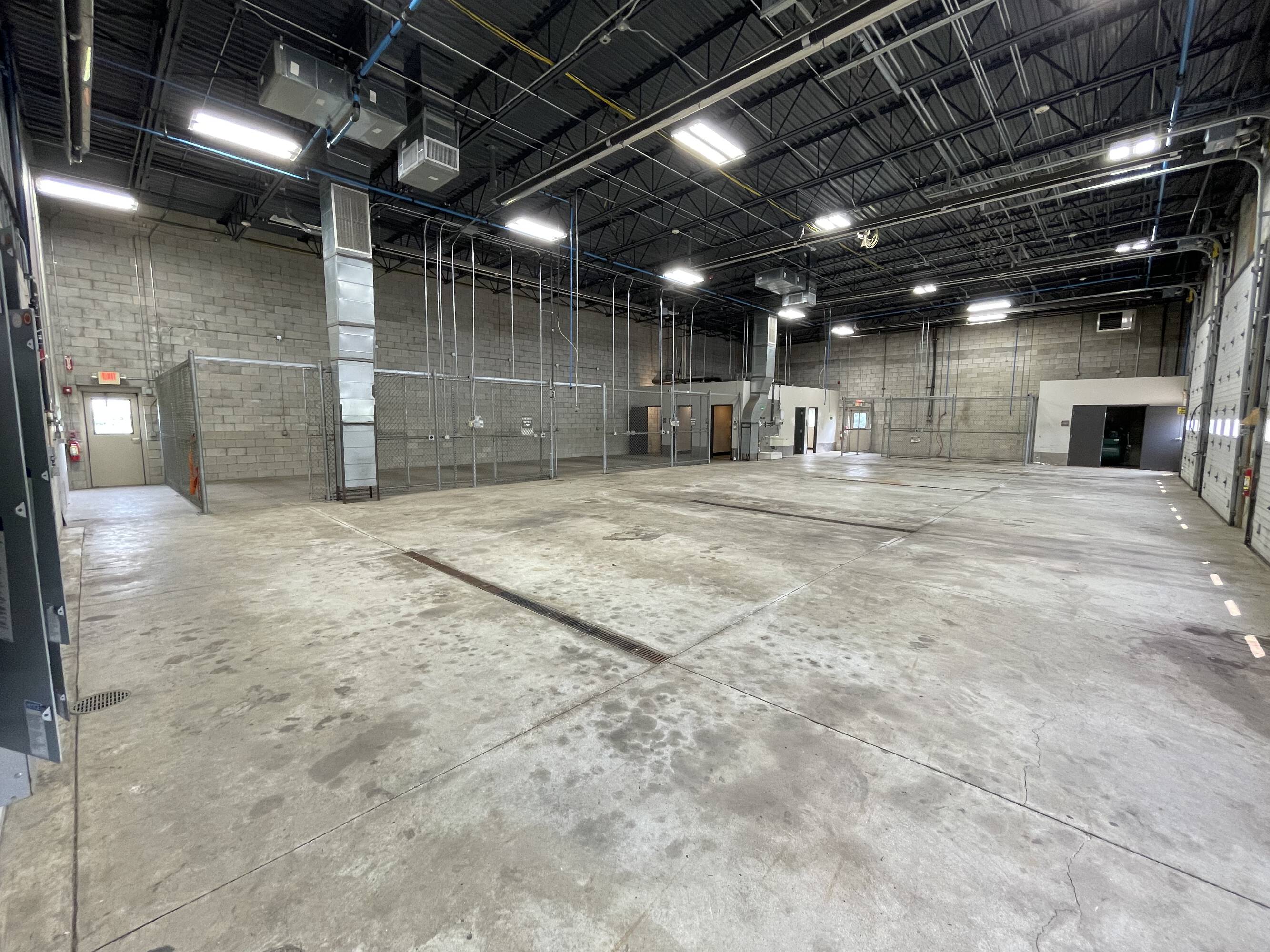 1570 Perrysburg Holland Rd, Maumee, OH 43537