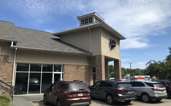 Pictures of Retail property located at 798 Lawrenceville-Suwanee Rd, Lawrenceville, GA 30043 for lease - image #1