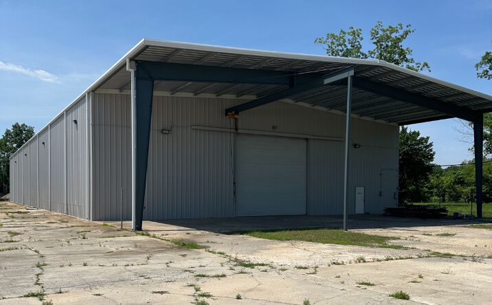 Pictures of Industrial property located at 343 S Airline Hwy, Gonzales, LA 70737 for lease - image #1