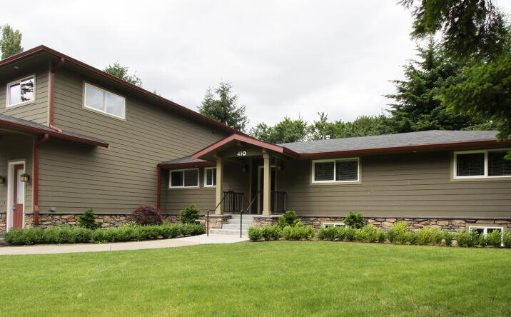 Pictures of Office property located at 410 Newport Way NW, Issaquah, WA 98027 for lease - image #1
