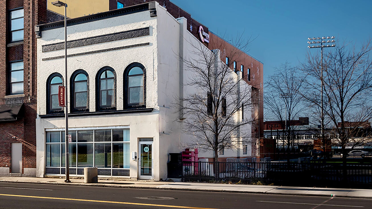 31 N. Summit Street, Toledo, OH 43604 Office Space for Lease