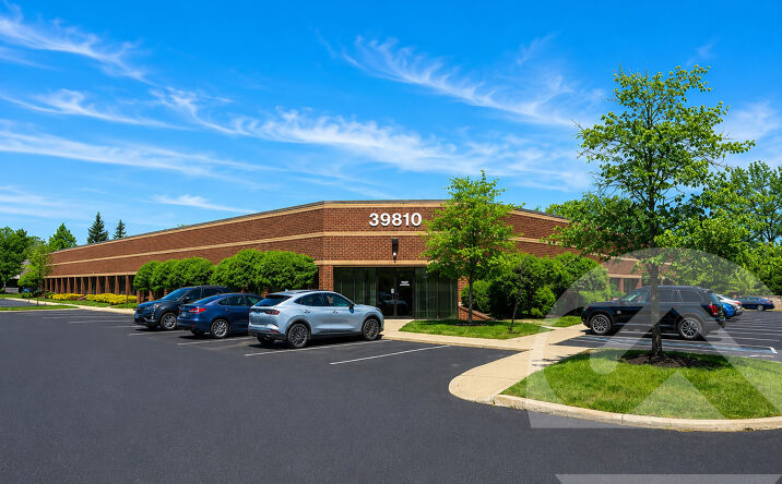 Pictures of Industrial property located at 39810 - 39830 Grand River Ave, Novi, MI 48375 for lease - image #1