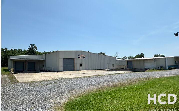 Pictures of Industrial property located at 10646 Airline Hwy, Gonzales, LA 70737 for lease - image #1