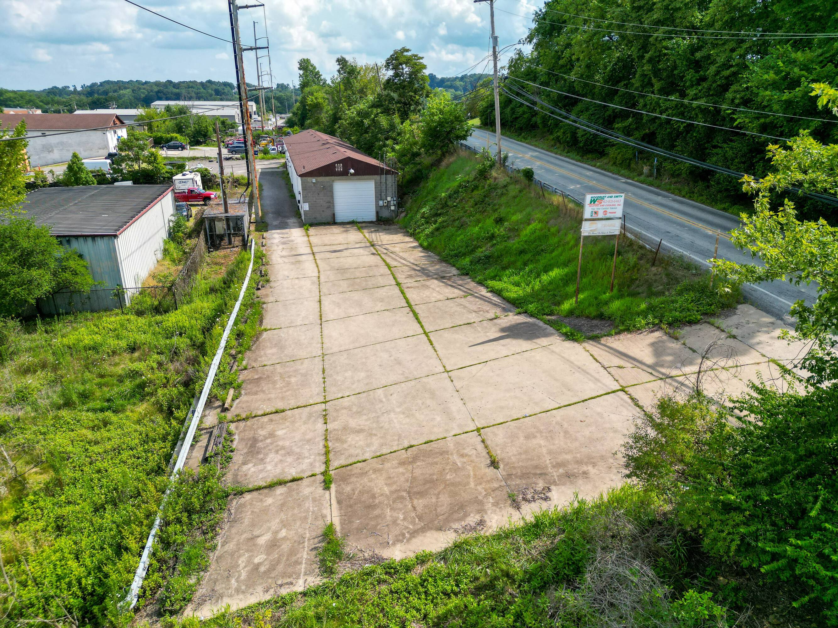 395 Logan Rd, Bethel Park, PA 15102