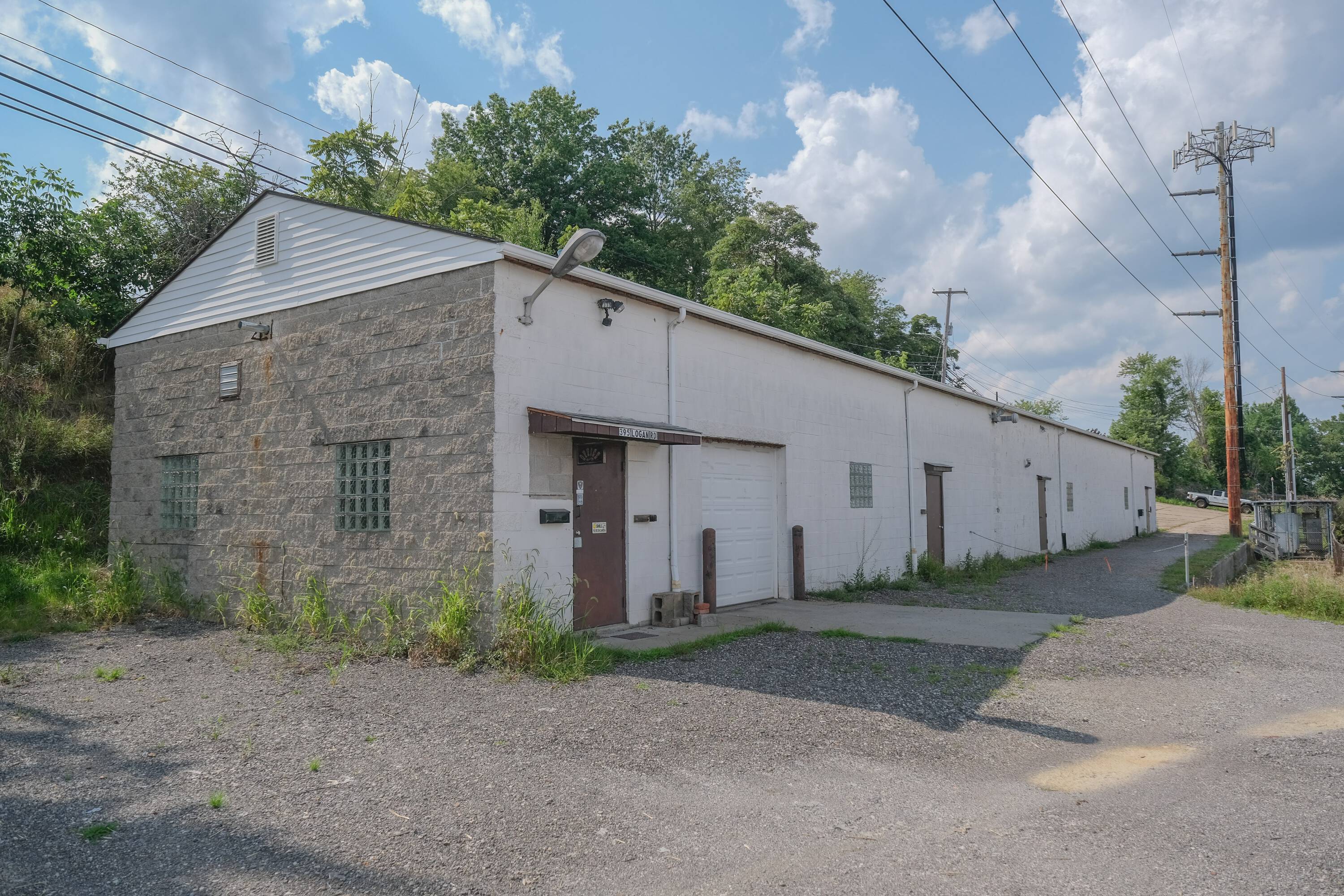 395 Logan Rd, Bethel Park, PA 15102