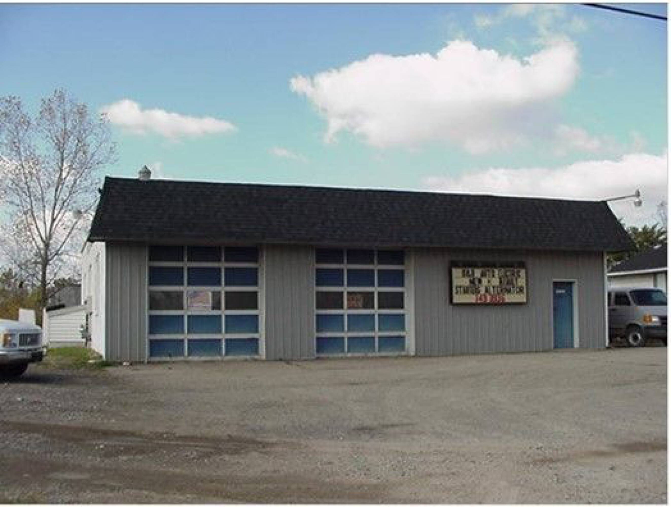 59845 Gratiot Ave, New Haven, MI 48048