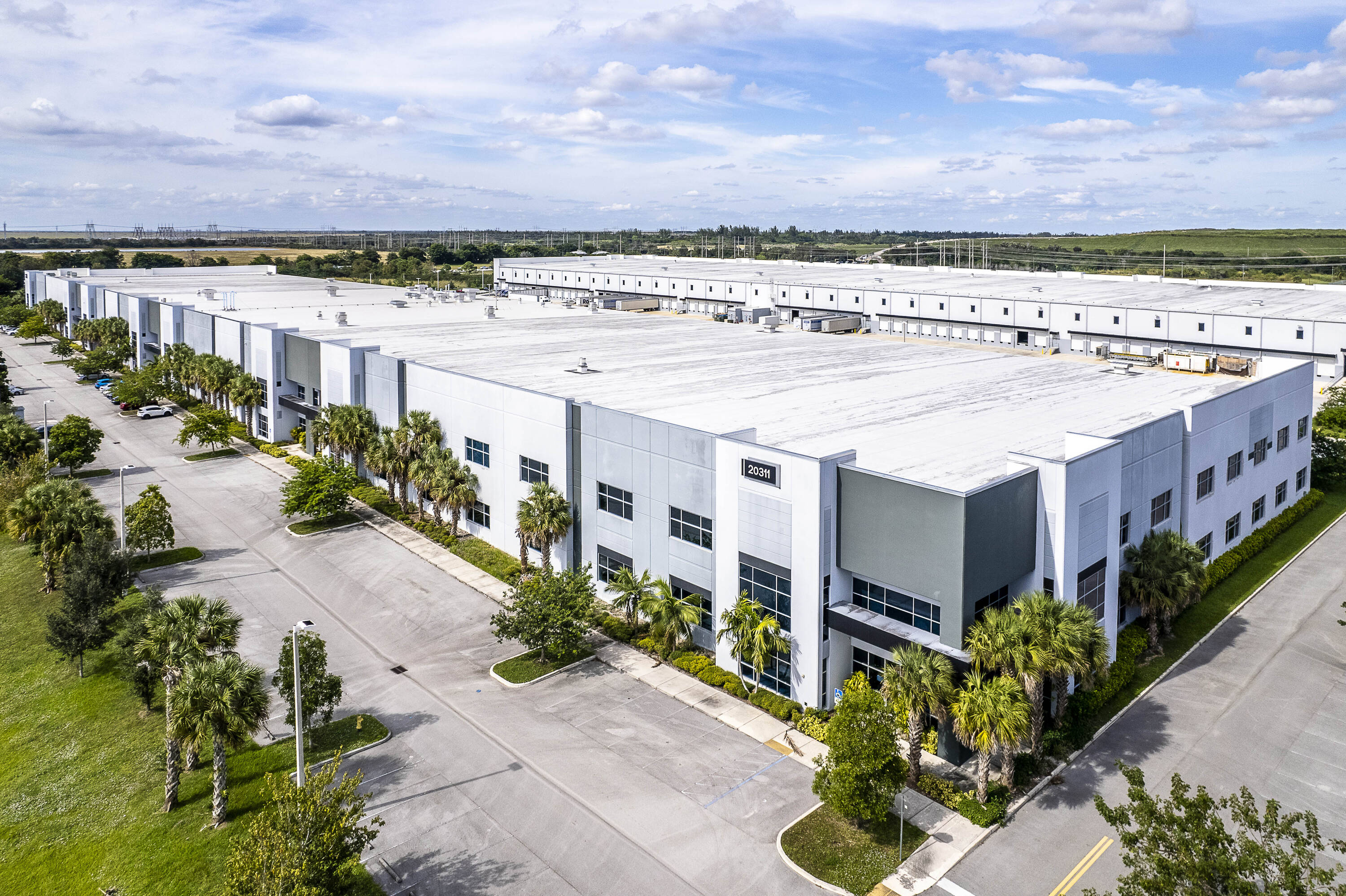 20311 Sheridan St, Davie, FL 33332