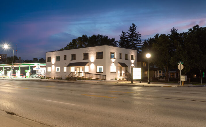 Pictures of Retail, Office property located at 5015 Dodge St, Omaha, NE 68132 for lease - image #1