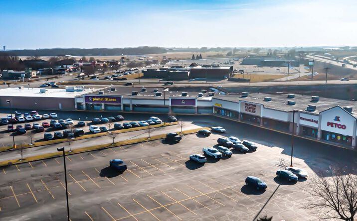 Pictures of Retail property located at 1941 S Koeller St, Oshkosh, WI 54902 for lease - image #1