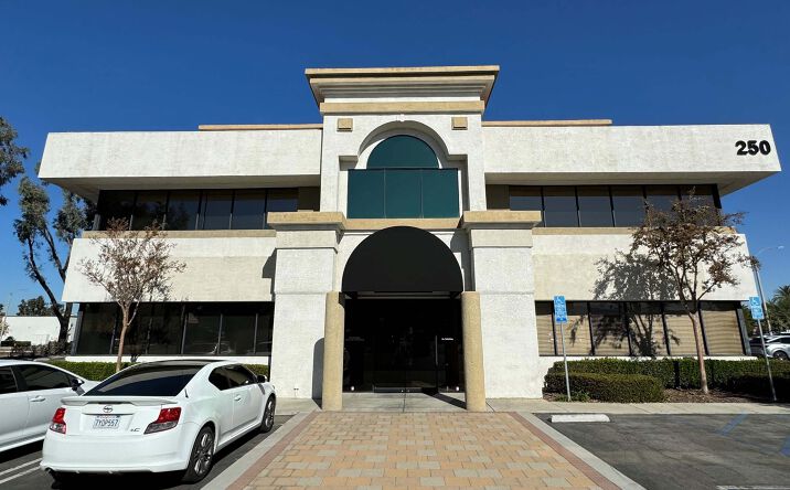 Pictures of Office property located at 250 E Rincon St, Corona, CA 92879 for lease - image #1