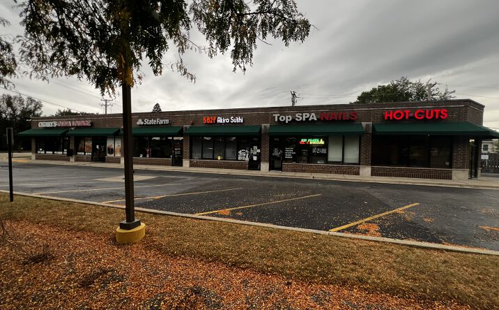 Pictures of Retail property located at 135 Skokie Blvd, Wilmette, IL 60091 for lease - image #1