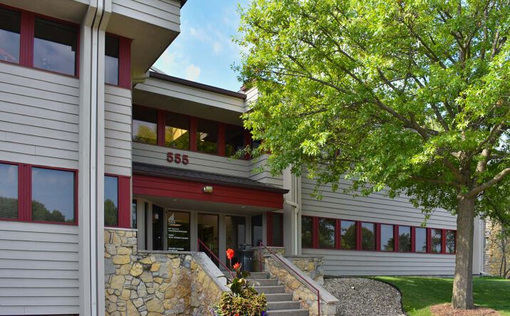 Pictures of Office property located at 555 D'onofrio Dr, Madison, WI 53719 for lease - image #1
