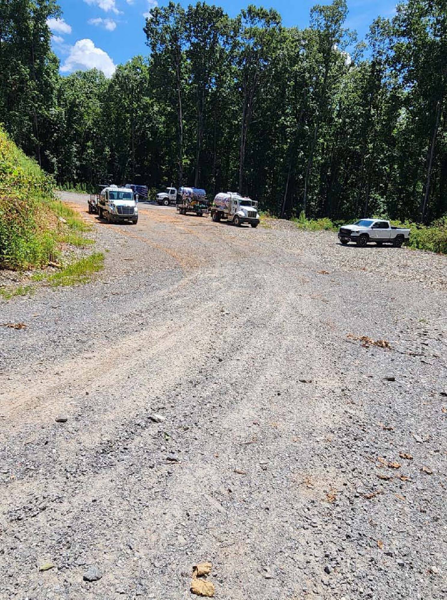 2476 Refuge Rd, Jasper, GA 30143