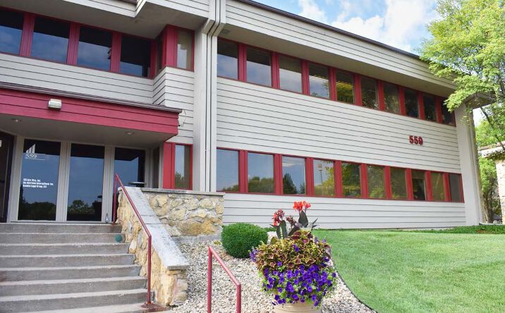 Pictures of Office property located at 559 D'onofrio Dr, Madison, WI 53719 for lease - image #1
