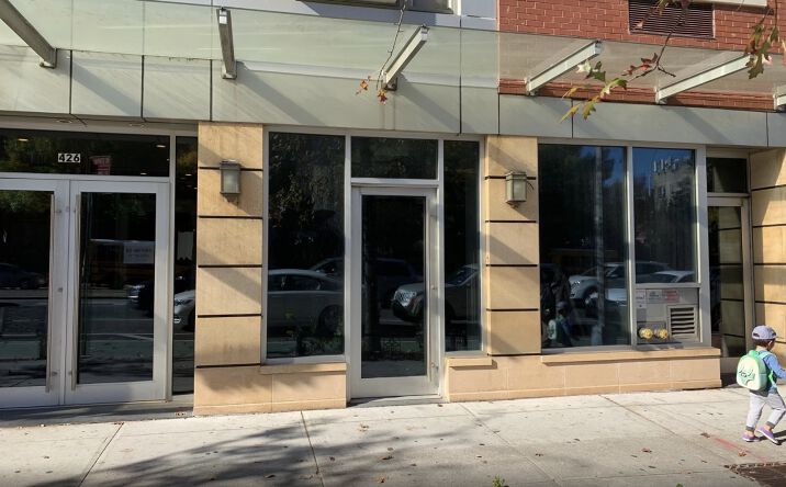 Pictures of Retail property located at 426 4th Ave, Brooklyn, NY 11215 for lease - image #1