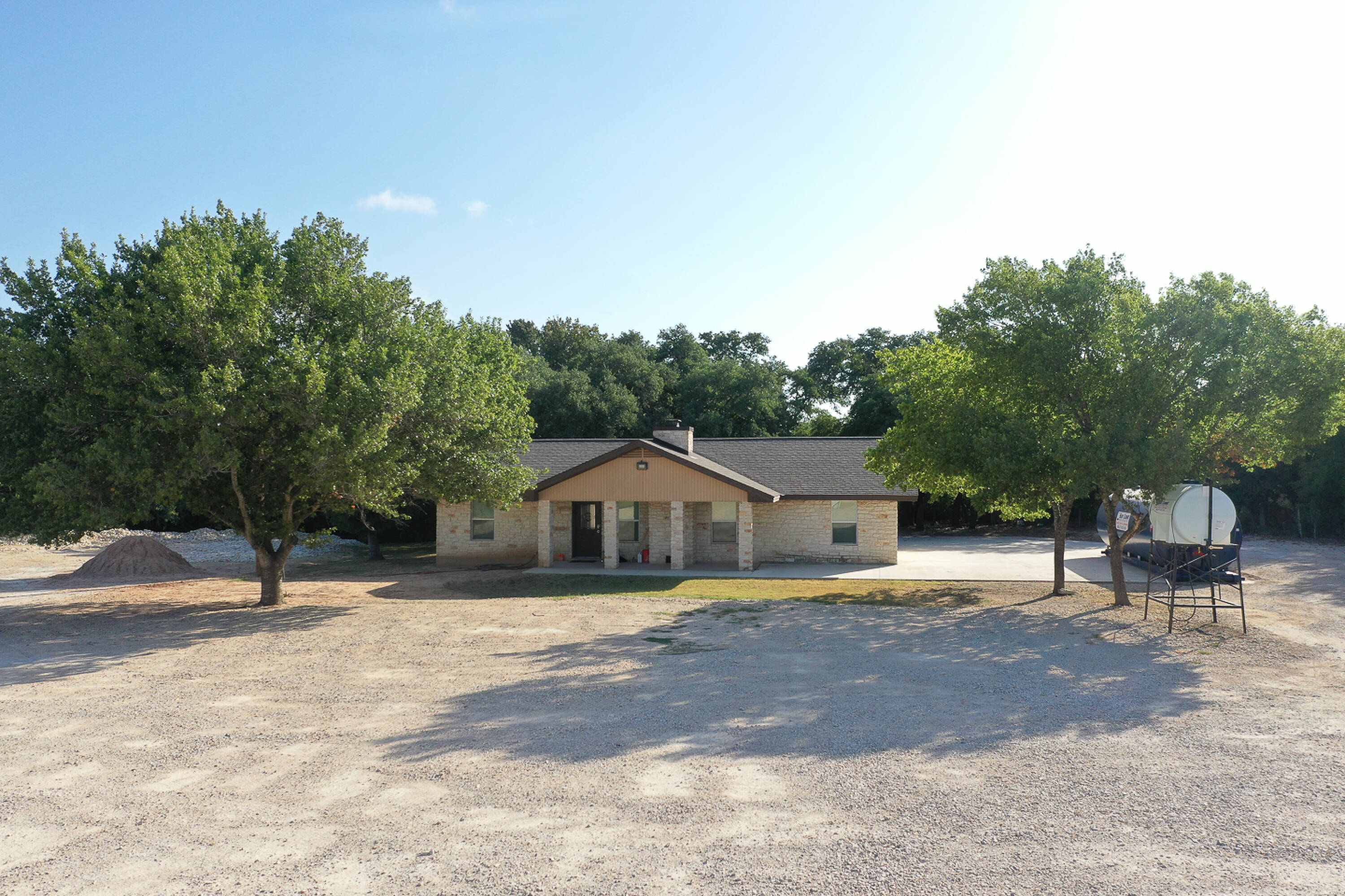 28 Old Lockhart Rd, Kyle, TX 78640
