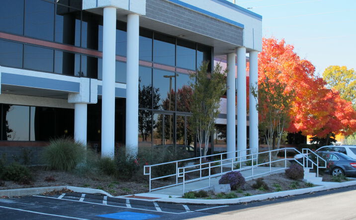 Pictures of Office property located at 5000 Ritter Rd, Mechanicsburg, PA 17055 for lease - image #1