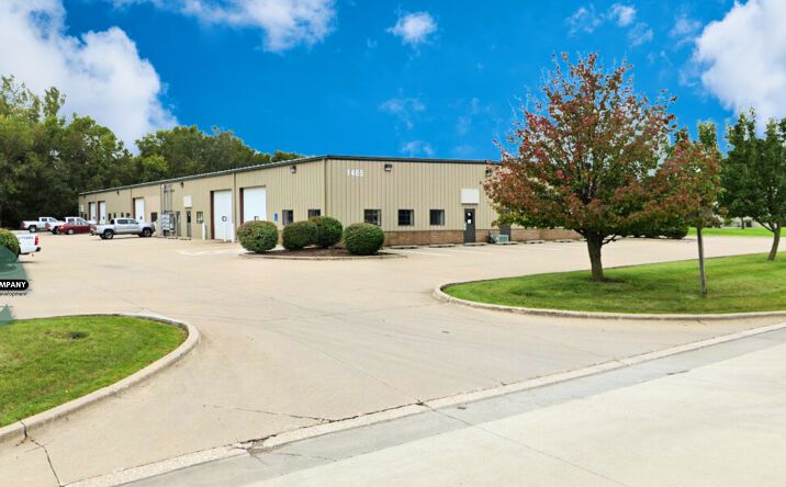 Pictures of Industrial property located at 1465 NE 69th Pl, Ankeny, IA 50021 for lease - image #1
