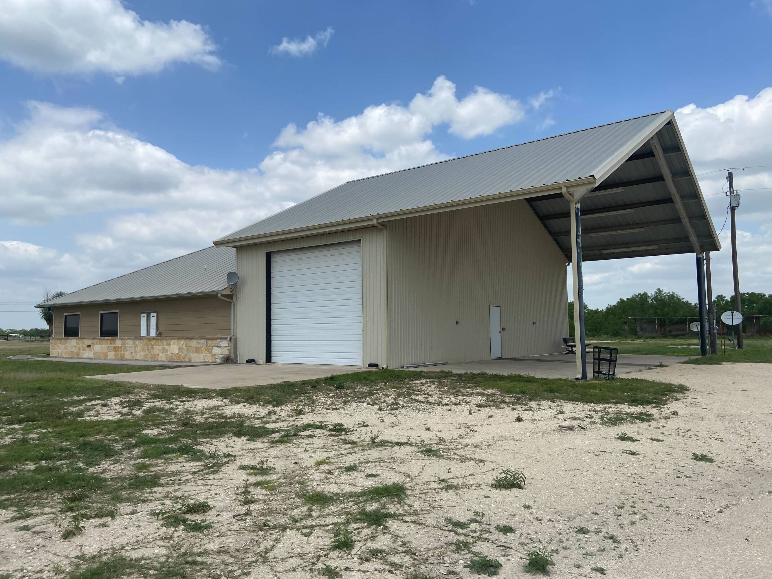 3710 IH 37, Three Rivers, TX 78071 | Crexi.com