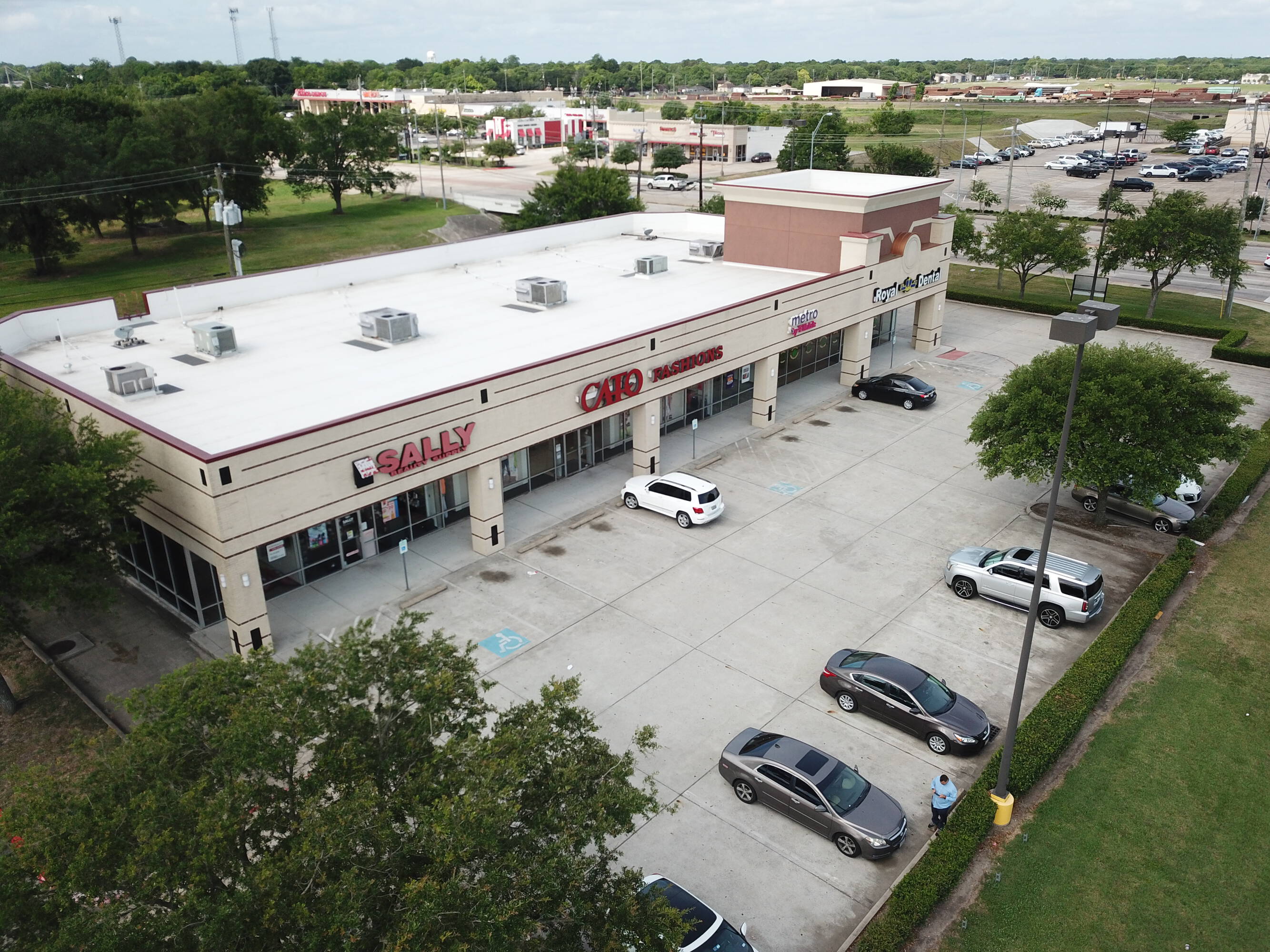 Pearland Central Plaza