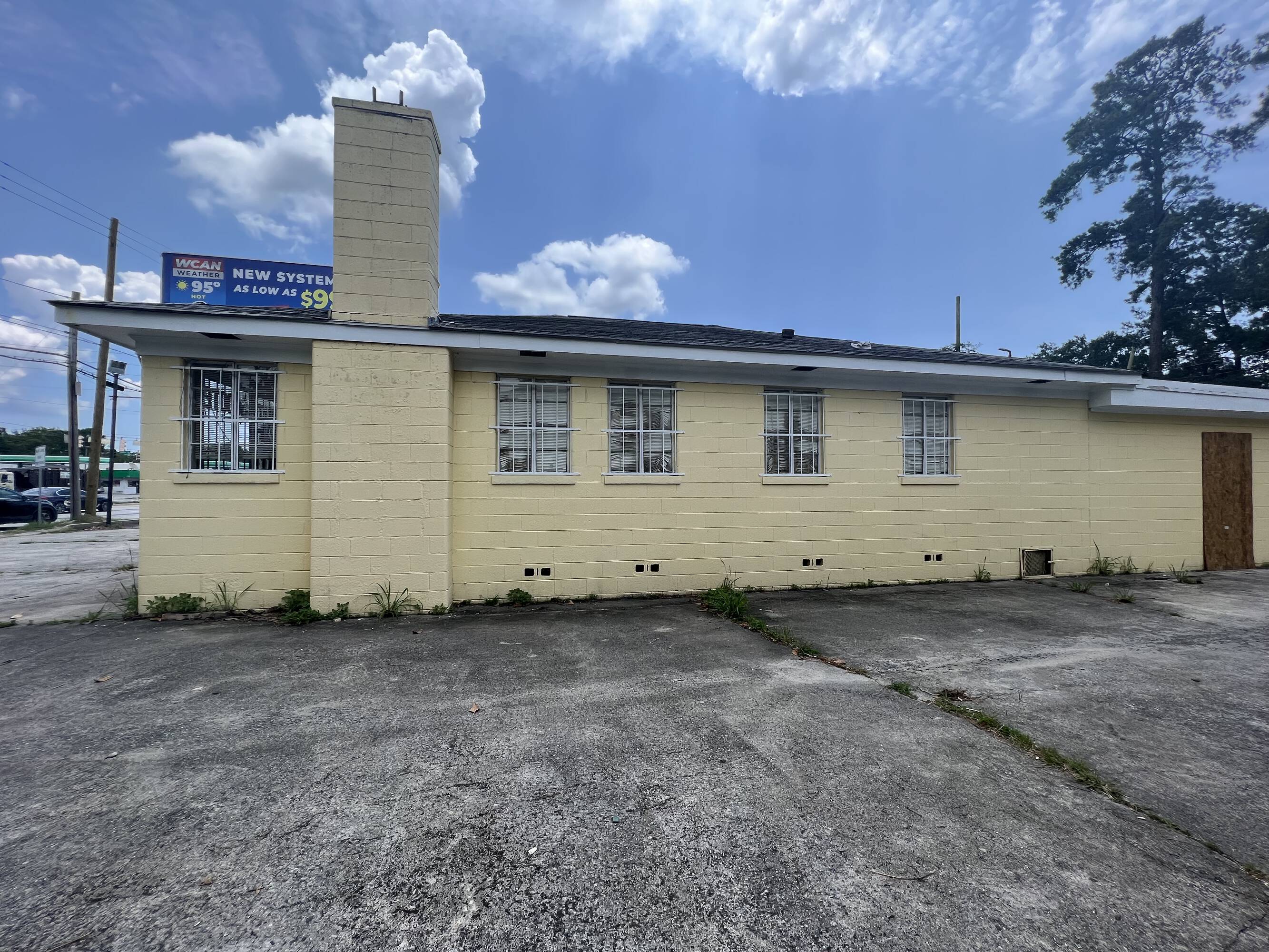 5 W Derenne Ave, Savannah, GA 31405