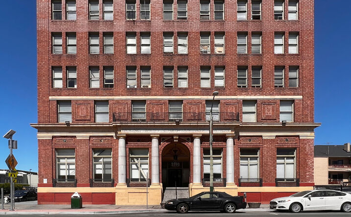 Pictures of Office property located at 2101 Telegraph Ave, Oakland, CA 94612 for lease - image #1