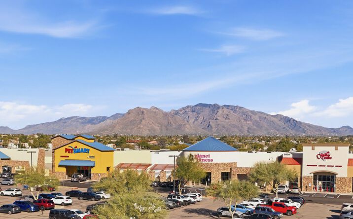 Pictures of Retail property located at 3742 E River Rd, Tucson, AZ 85718 for lease - image #1