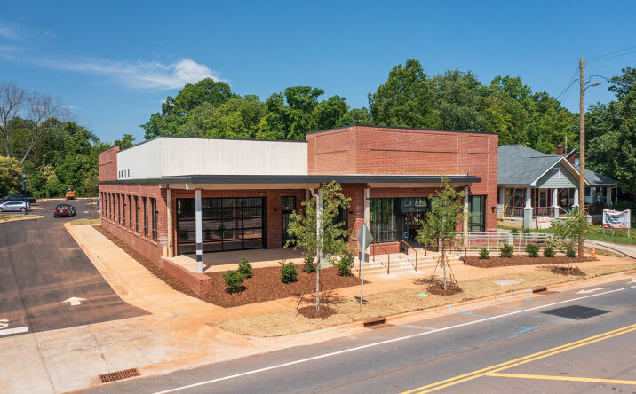 Pictures of Office property located at 2427 Tuckaseegee Rd, Charlotte, NC 28208 for lease - image #1