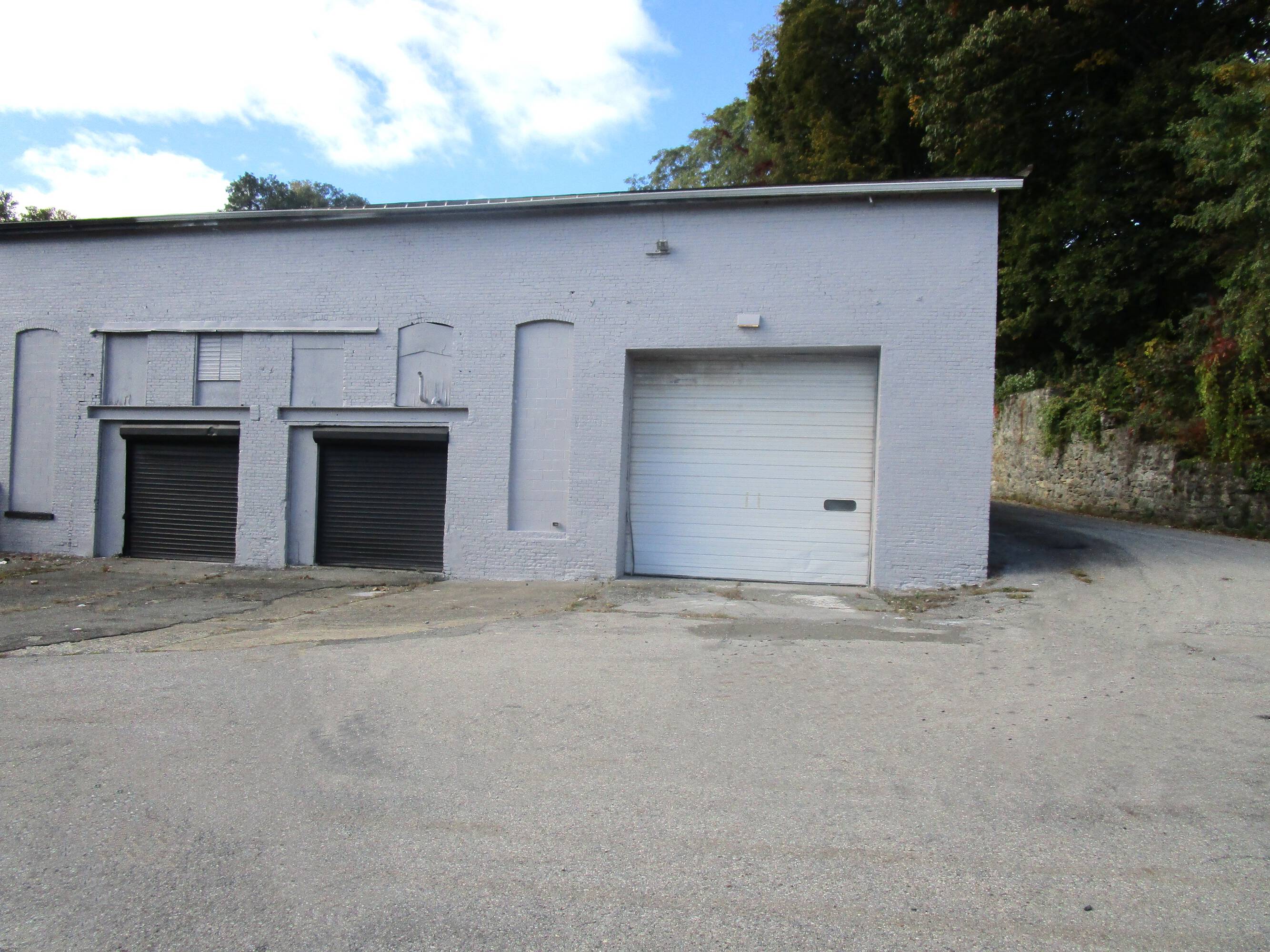 392 N Montgomery St, Newburgh, NY 12550