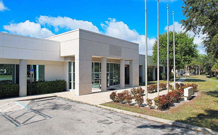 Pictures of Office property located at 12780 Westlinks Dr, Fort Myers, FL 33913 for lease - image #1