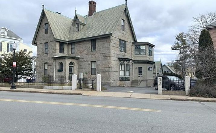 Pictures of Office property located at 412 County St, New Bedford, MA 02740 for sales - image #1