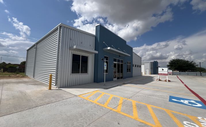 Pictures of Retail, Office, Industrial property located at 8008 Pontiac Ave, Lubbock, TX 79424 for lease - image #1