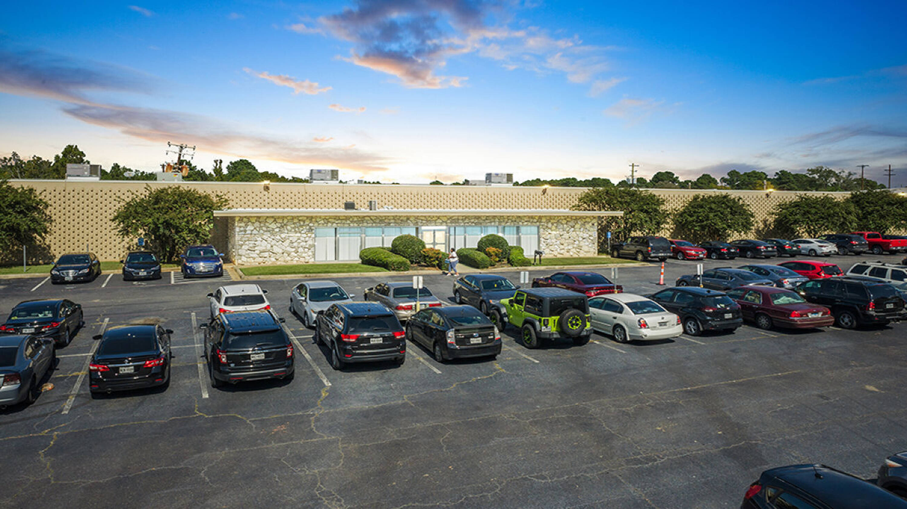 2835 E Cotton St, Longview, TX 75602