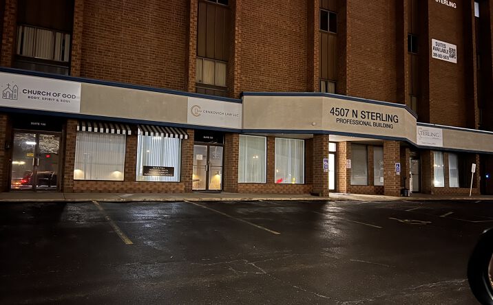 Pictures of Office property located at 4507 N Sterling Ave, Peoria, IL 61615 for lease - image #1