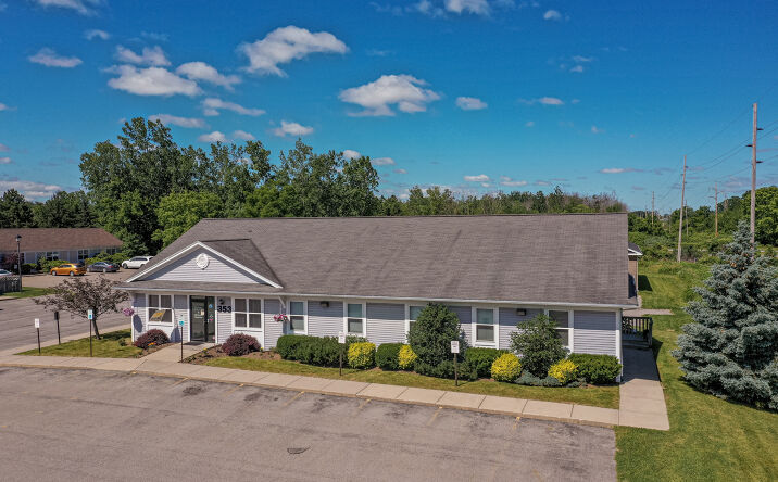 Pictures of Office property located at 353 Island Cottage Rd, Rochester, NY 14612 for lease - image #1