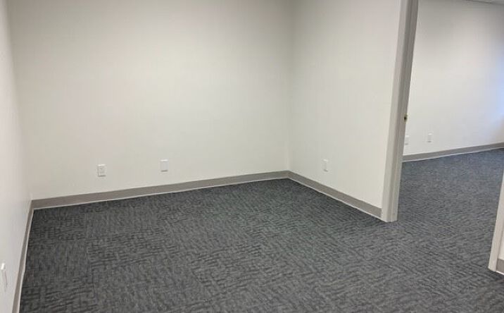 Pictures of Office property located at 3030 S 9th Street, Kalamazoo, MI 49009 for lease - image #1