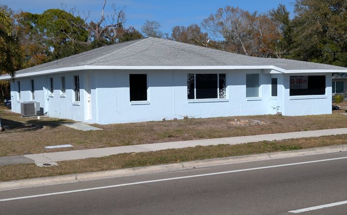 Pictures of Retail, Office, Special Purpose property located at 4800 Manatee Ave W, Bradenton, FL 34209 for lease - image #1