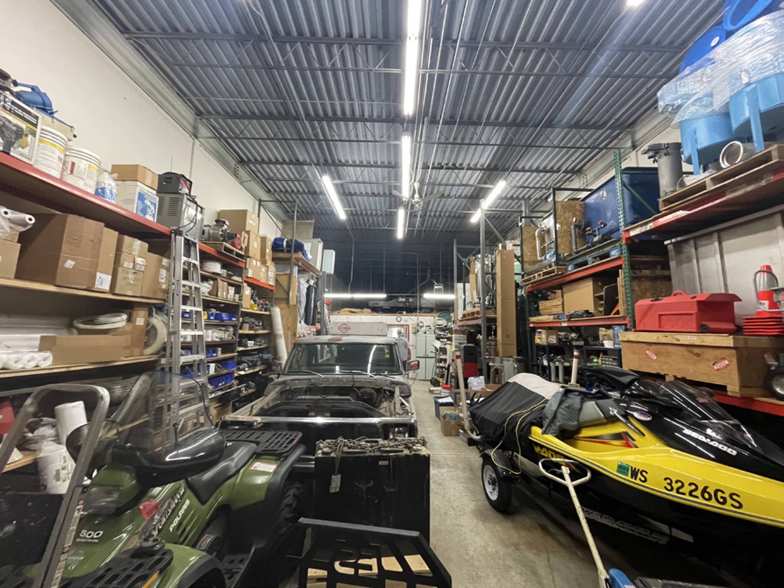 w146n5800 Enterprise Ave, Menomonee Falls, WI 53051