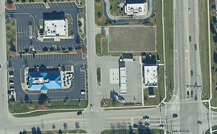 Pictures of Land property located at 2250 Randall Rd, Carpentersville, IL 60110 for lease - image #1