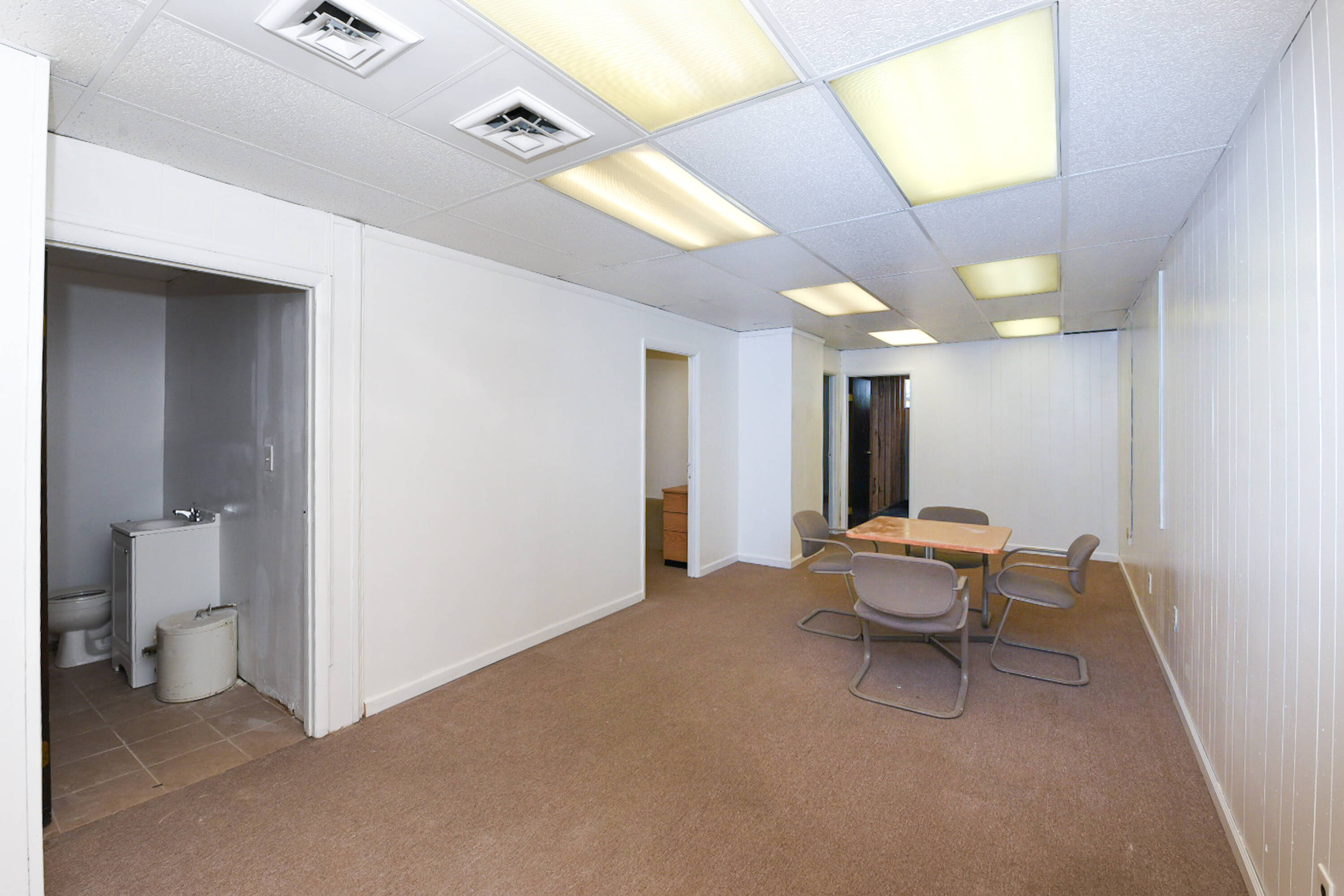 239 Avenel St, Woodbridge Township, NJ 07001