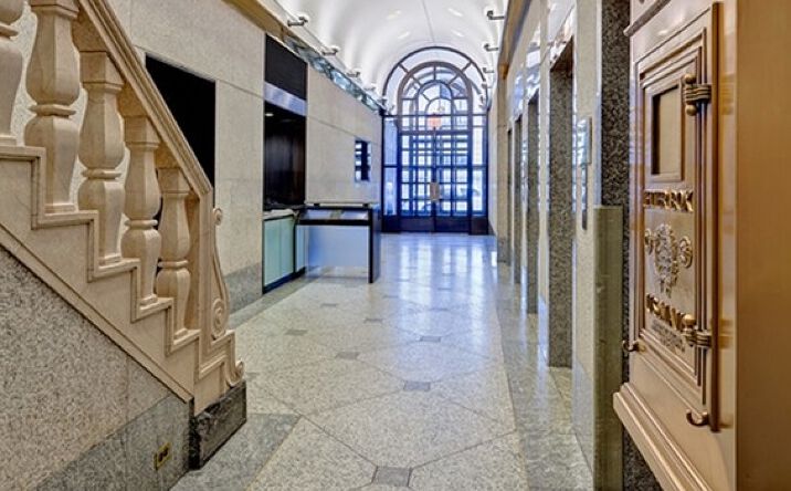 Pictures of Office property located at W 40th St, New York, NY 10018 for lease - image #1